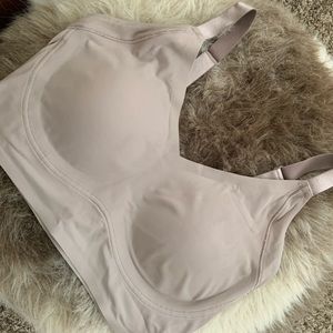 Women’s True Co M